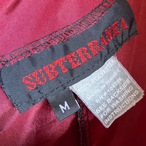 🩸SUBTERRANEA MEDIEVAL BURGUNDY GOTH DRESS TAFFETA WITH BLACK LACING AND TRIM🩸 - Picture 2 of 11